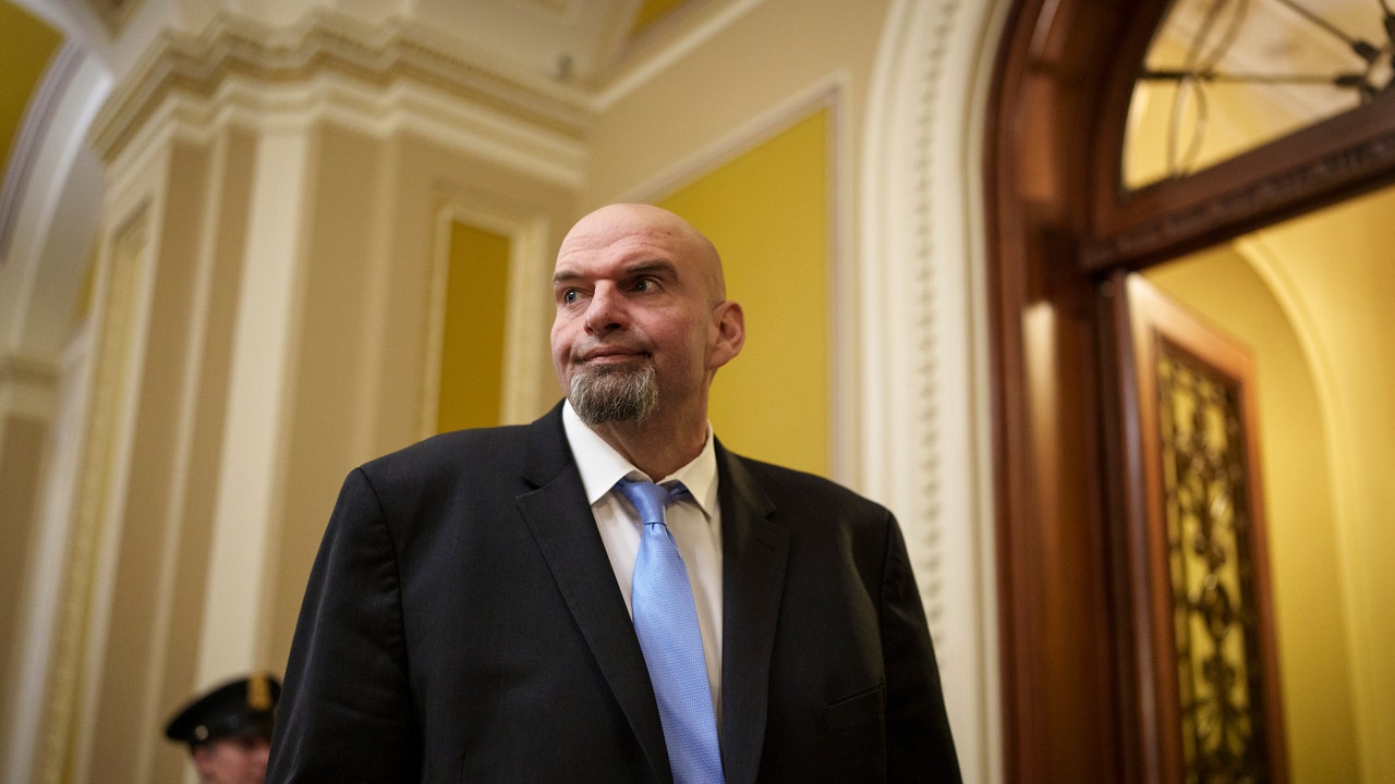 Expertii Fox News par intenționați să-l pedepsească pe John Fetterman pentru depresie