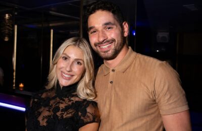 Emma Slater spune că relația cu Alan Bersten o ajută în sezonul 35 din „Dancing With the Stars”