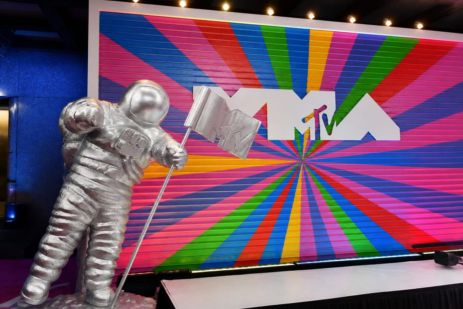 Trofeul și sigla MTV VMA