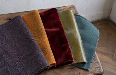 WGSN și Coloro propun cinci culori pentru toamna-iarna 2028-29, gândite să rămână dincolo de sezon