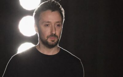 Anthony Vaccarello pleacă de la Saint Laurent după 10 ani. Chemena Kamali este favorita pentru succesiune